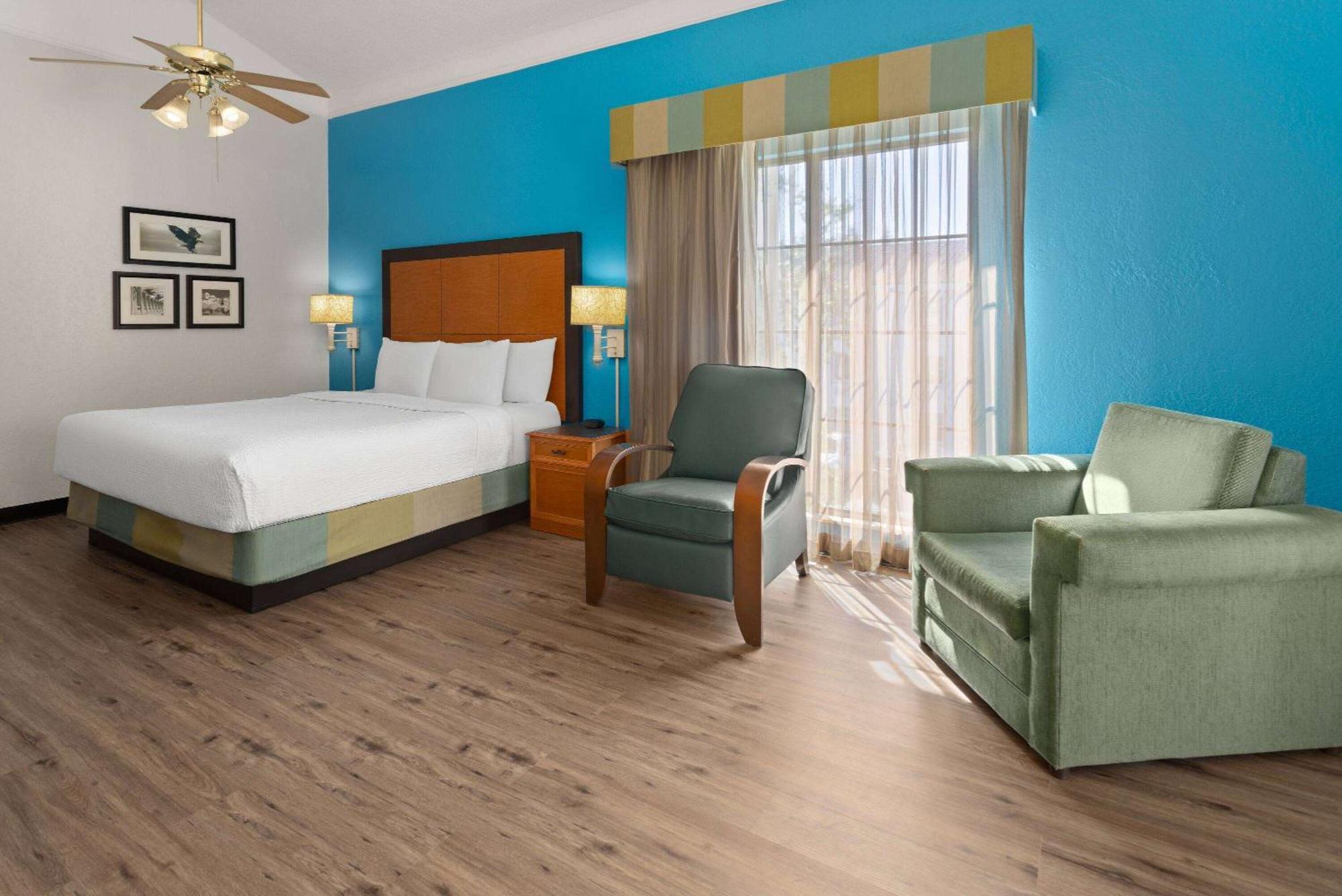 La Quinta Inn By Wyndham Pittsburgh Airport Moon Township Exterior foto